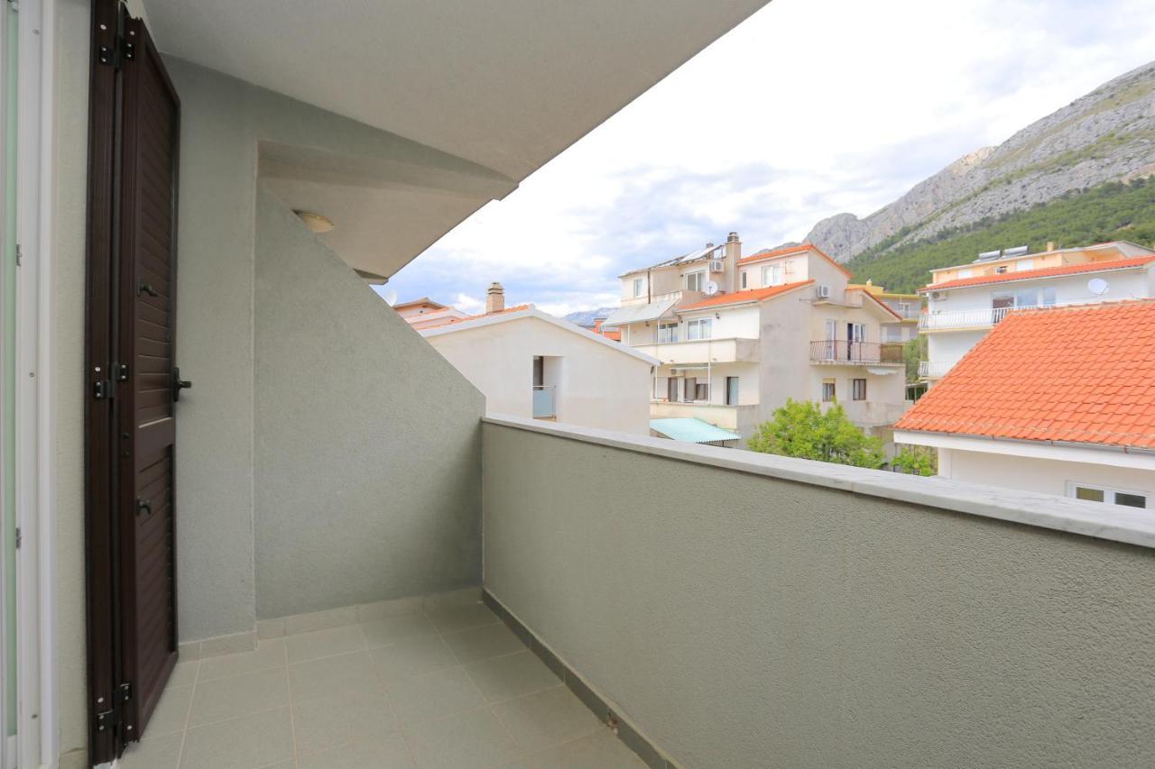 Apartments By The Sea Nemira, Omis - 17039 Tice Exterior photo